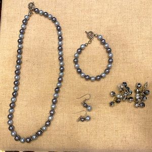 Silver & Gray necklace, bracelet and 2 earrings